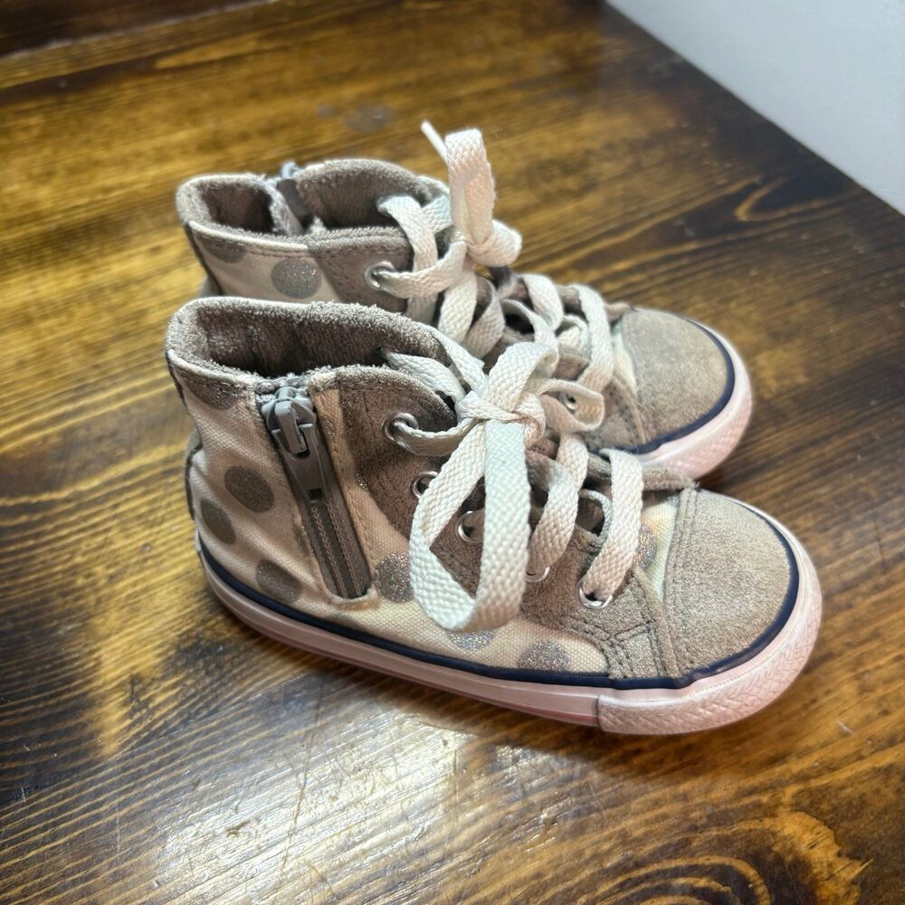 Converse Gray And White Polka Dot Sneakers Size‎ 7